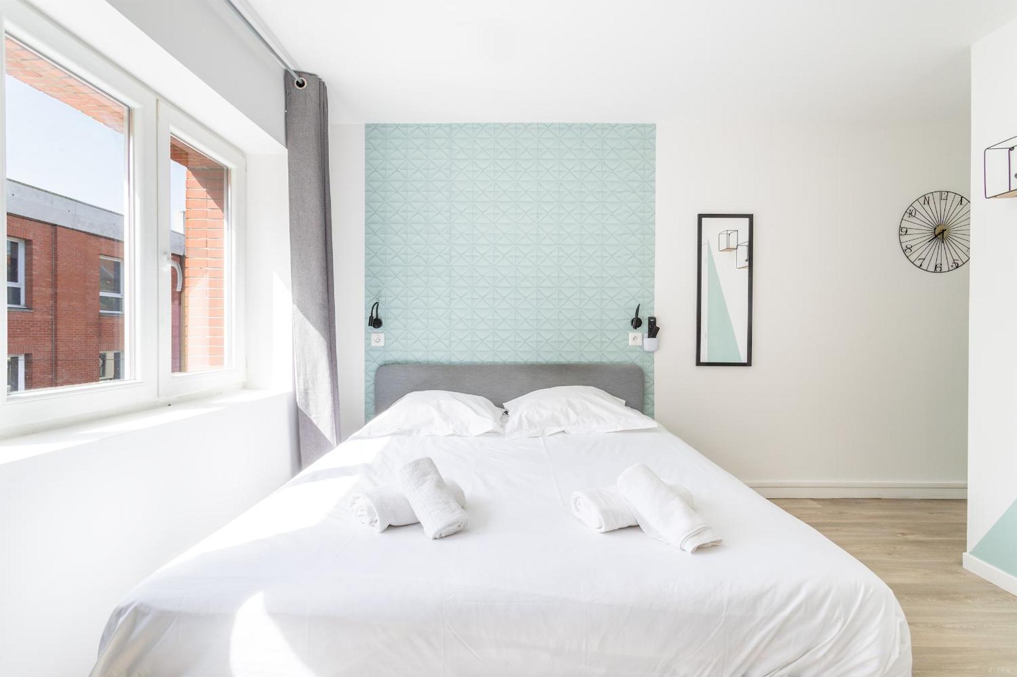 S&K Suite Grande Rue Roubaix - Chambre Spacieuse Et Sdb Privee - Netflix Et Cuisine מראה חיצוני תמונה